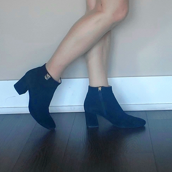 Kate Spade ♠️ Adalyn Suede Ankle Booties - Picture 2 of 16